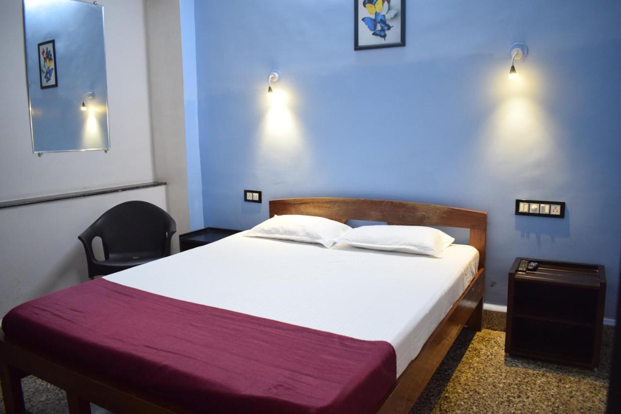 Sanrit Hotel GOA Exterior photo