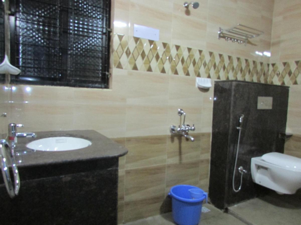 Sanrit Hotel GOA Exterior photo