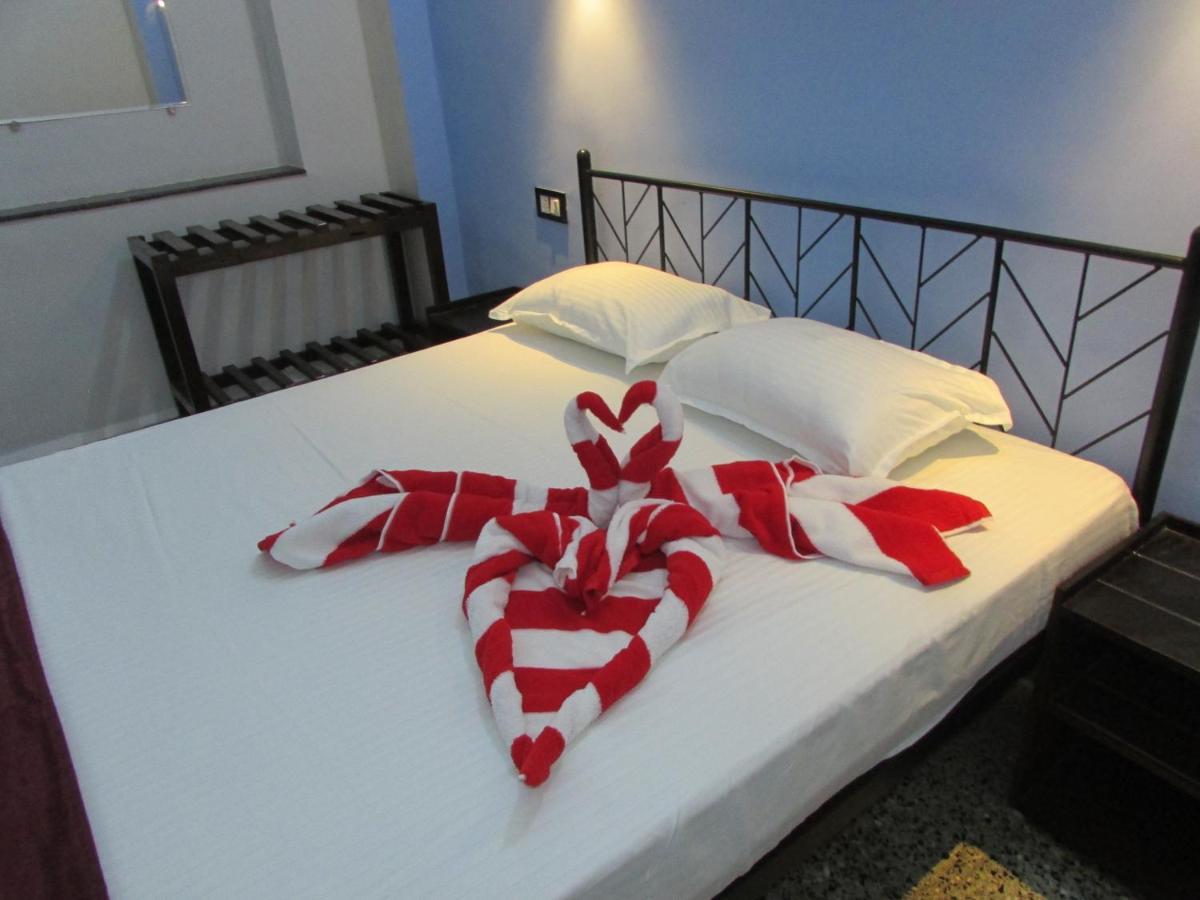 Sanrit Hotel GOA Exterior photo