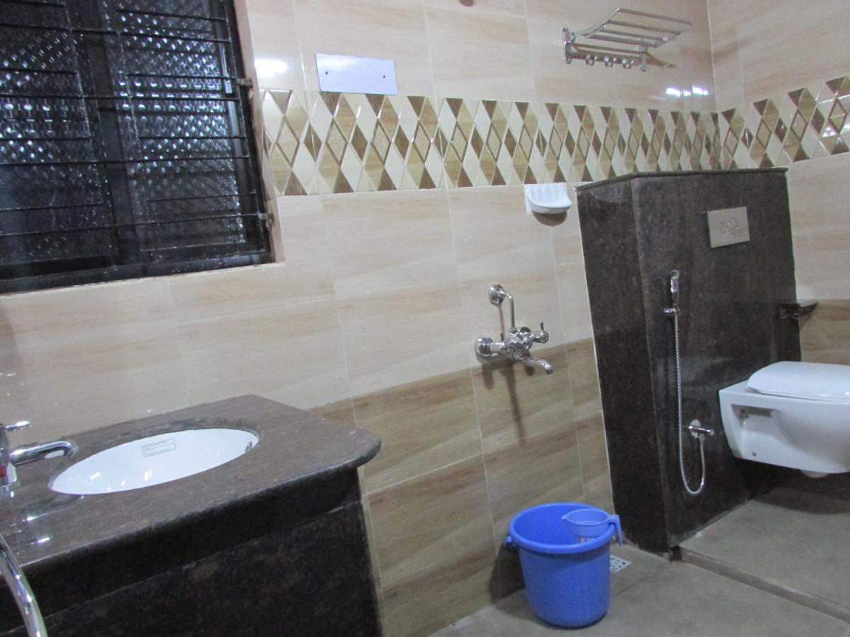 Sanrit Hotel GOA Exterior photo